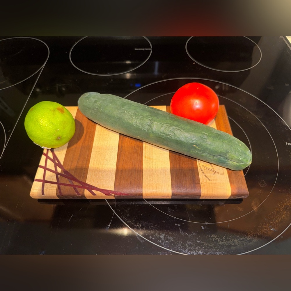 Poshaholic mini, artisan cutting board